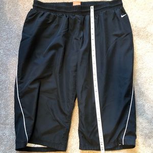 Nike Capri black athletic pant XL